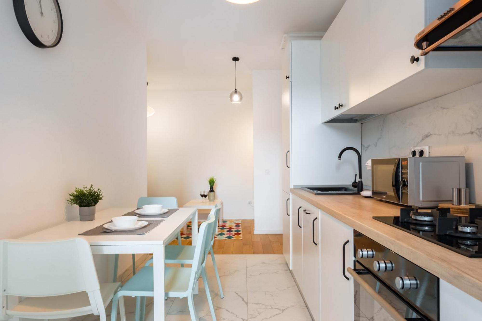 Papini'S Apartment -Apartment With Big Terrace ブカレスト エクステリア 写真