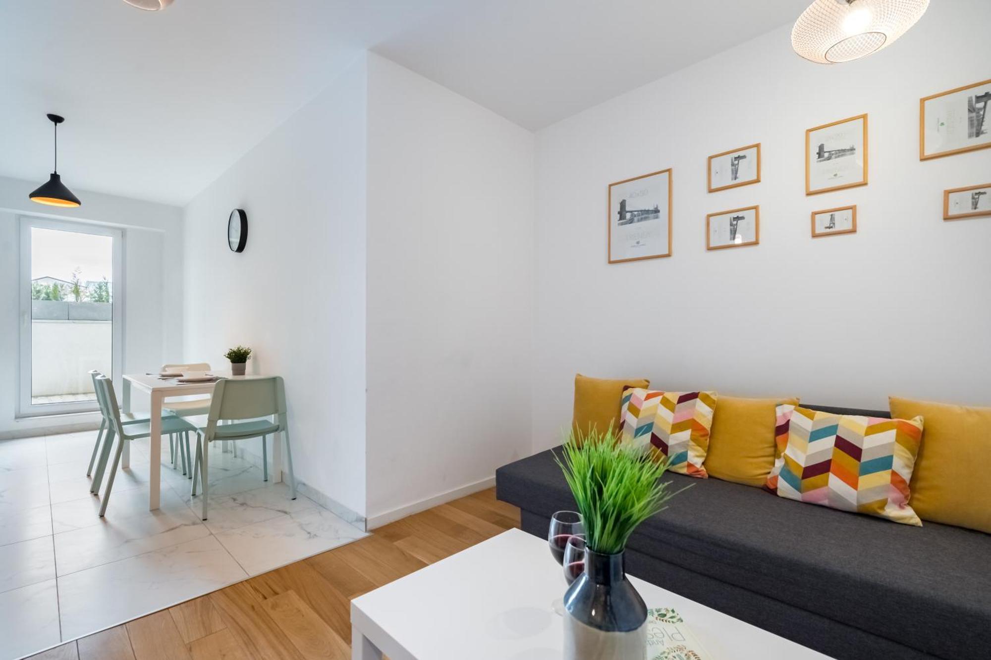 Papini'S Apartment -Apartment With Big Terrace ブカレスト エクステリア 写真